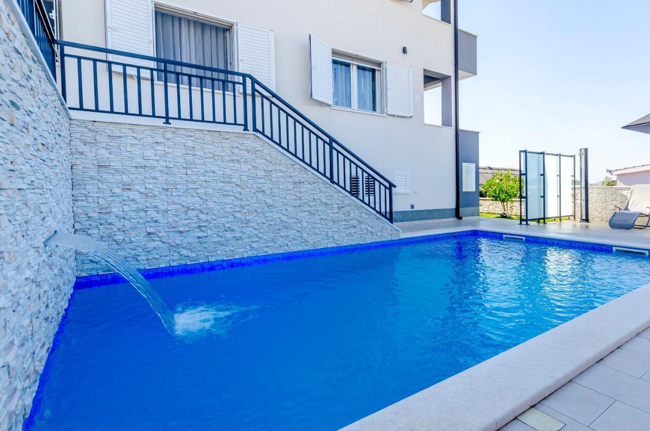 Apartments Katic Ražanj Exteriér fotografie
